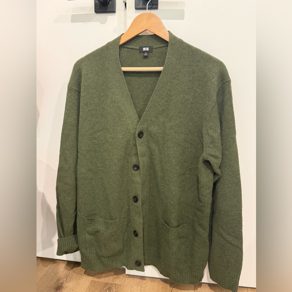 Uniqlo wool cardigan